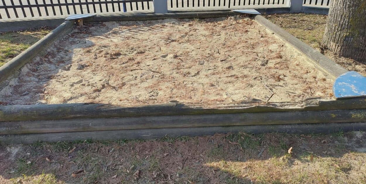 Były pieniądze, ale plac zabaw w Niedzicy i tak nie doczeka się remontu