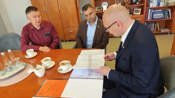 Chodnik, odwodnienie i szersza jezdnia w Bukowicach