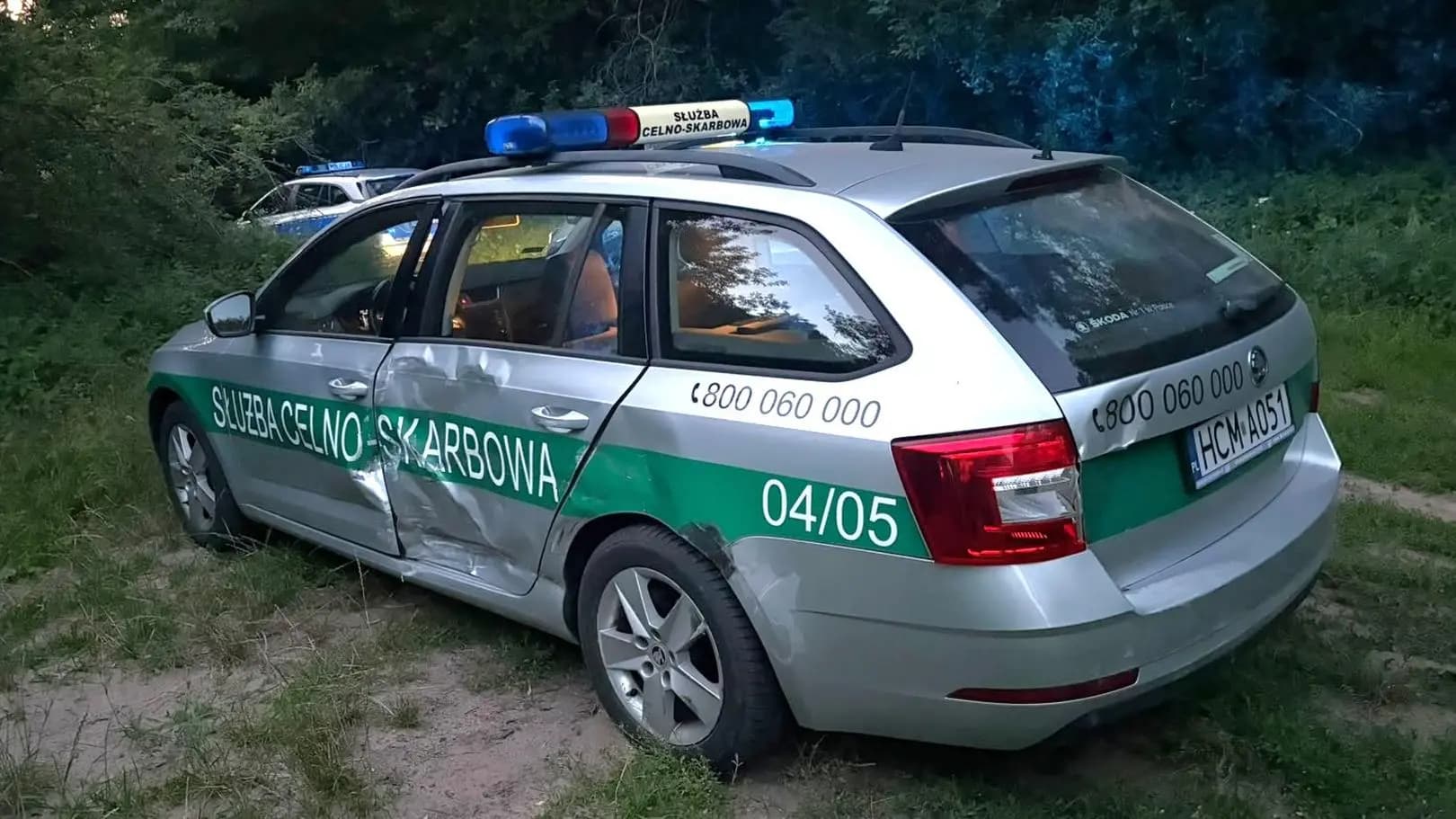 Ciężarówką ze żrącymi substancjami staranował radiowozy. Są zarzuty