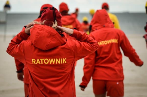 Co nowego Raport plażowy. Biała flaga na trzech kąpieliska W Gdyni coraz cieplej, ale nadal temperatura wody jest nieznacznie cieplejsza niż temperatura powierza. Dla wszystkich, których... Zobacz więcej