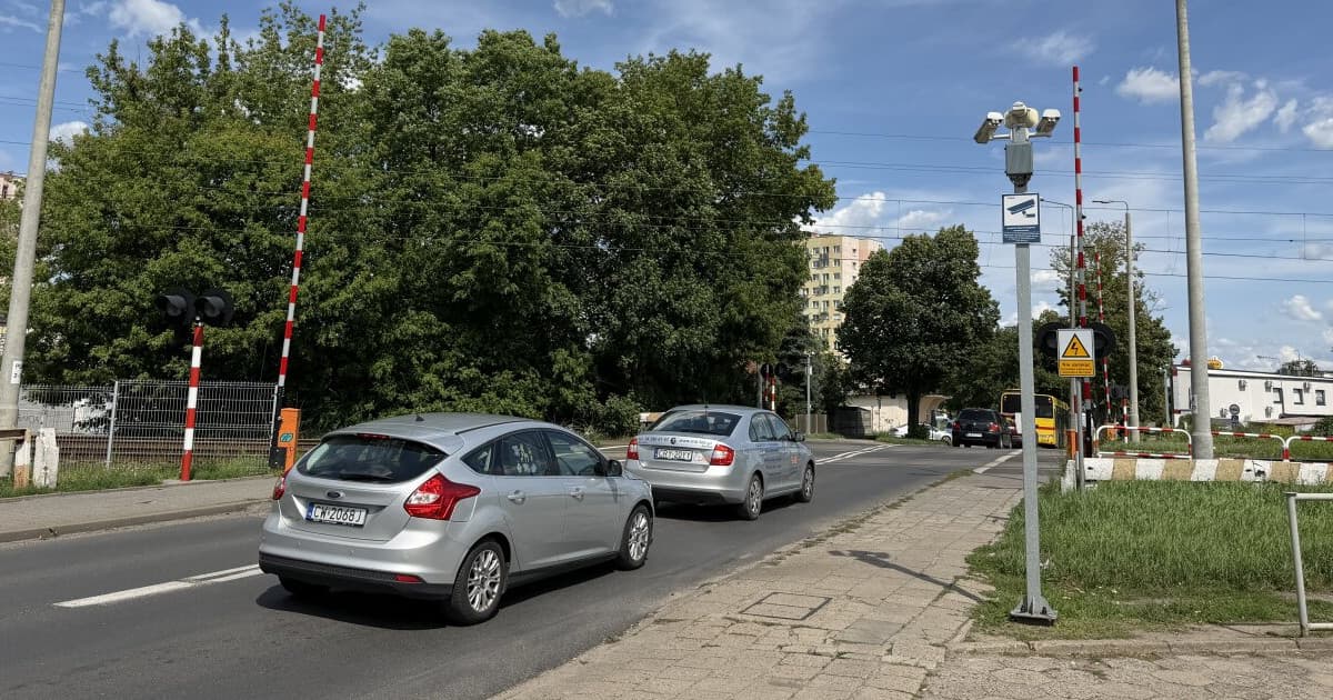 Co zawiodło na przejeździe przy Wienieckiej? Znamy przyczynę