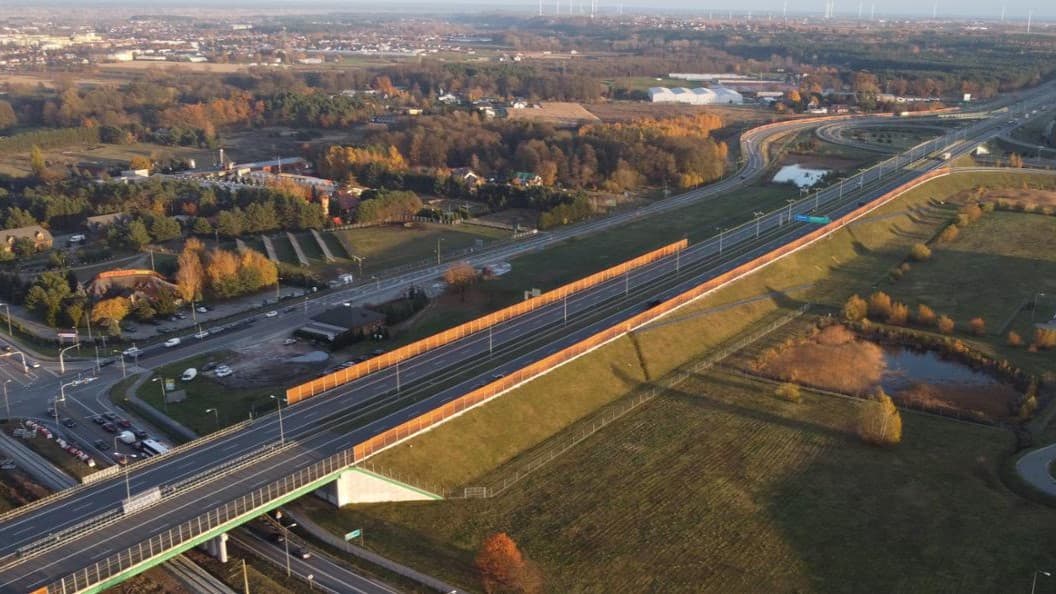 Czy powstanie trzeci pas ruchu na autostradzie A1 w regionie? Generalna Dyrekcja Dróg Krajowych i Autostrad złożyła wniosek o decyzję środowiską w tej sprawie.
