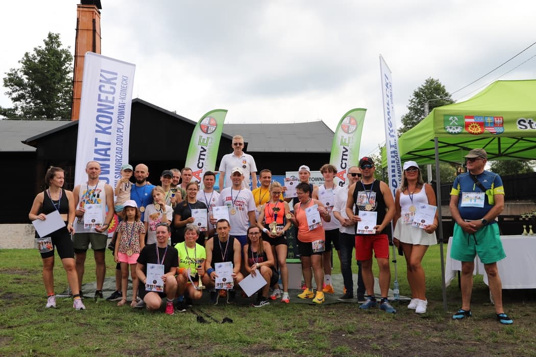 Czytaj cały artykuł...Sportowa rywalizacja zainaugurowała XXVII Kuźnice Koneckie