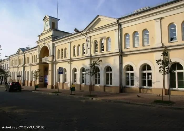 Darmowe baseny dla dzieci i młodzieży w Kielcach przez wakacje