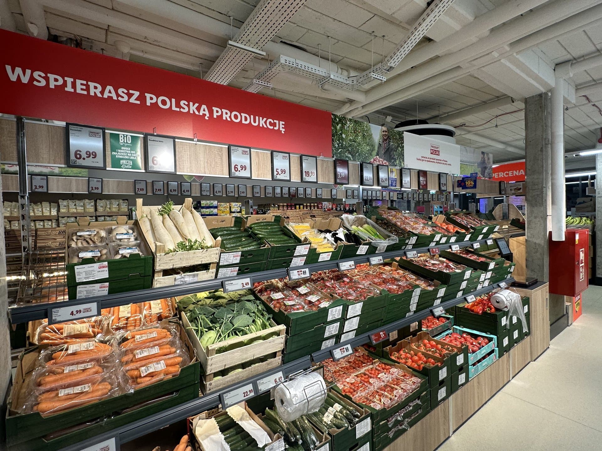 Darmowe przekąski, promocje i atrakcje. Pod Warszawą rusza nowy supermarket