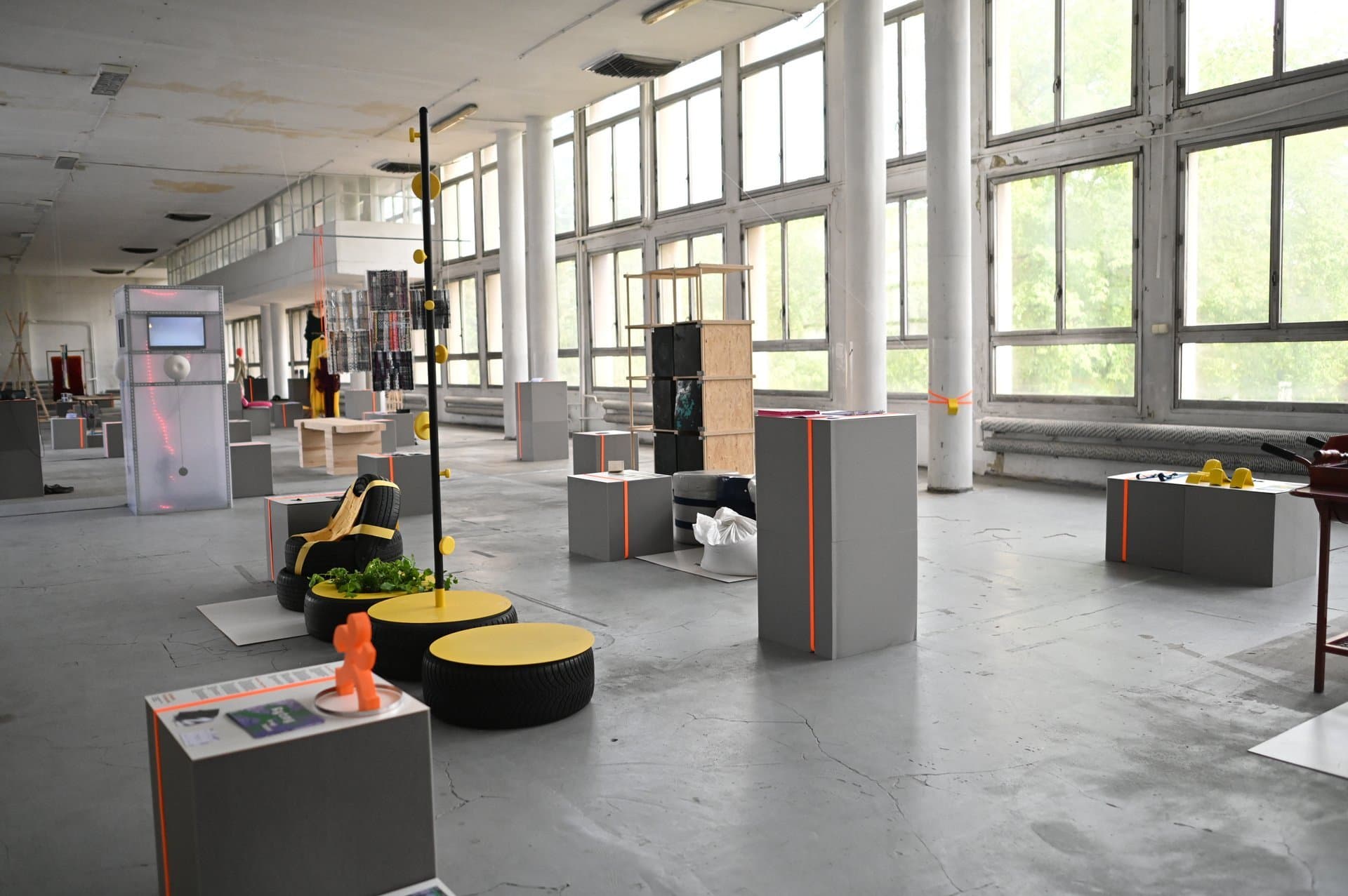 Design, który odpowiada na współczesne wyzwania. To ostatnie dni „Graduation Show 12”