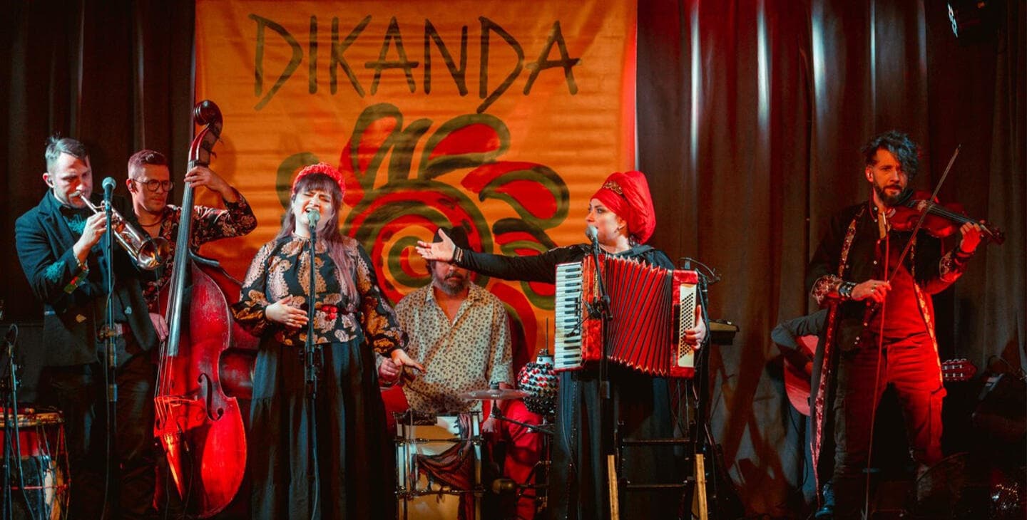 Dikanda wraca do Strzelewa. Wiejskie Spotkania z Kulturą już za kilka dni