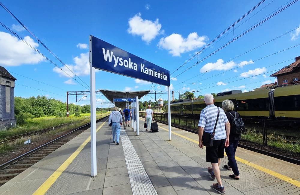 Dlaczego Pendolino omija Wysoką Kamieńską? Intercity odpowiada, poseł i burmistrz milczą