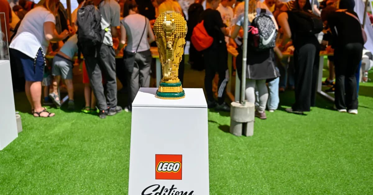 Do Krakowa przyjechał Pucha Świata. Z klocków Lego