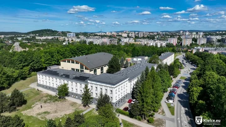 Dodatkowe klasy w kieleckich liceach po rekrutacji. Zdecydowało zainteresowanie uczniów