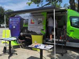Doradcy zawodowi spotkali się z mieszkańcami. EduBus stanął w centrum Lublina