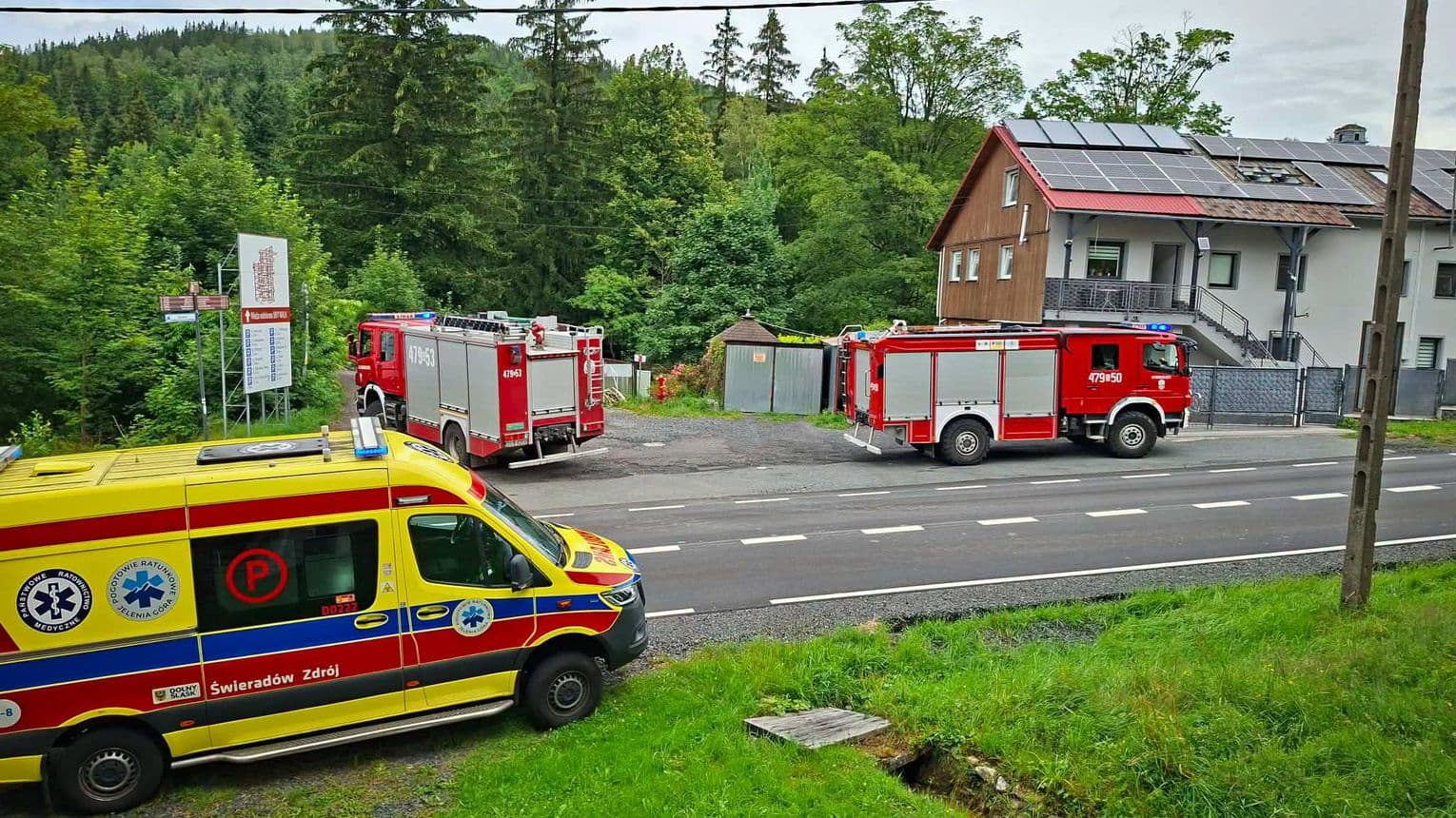 Dramat w Świeradowie-Zdroju. Mimo długiej reanimacji nie udało się uratować mężczyzny