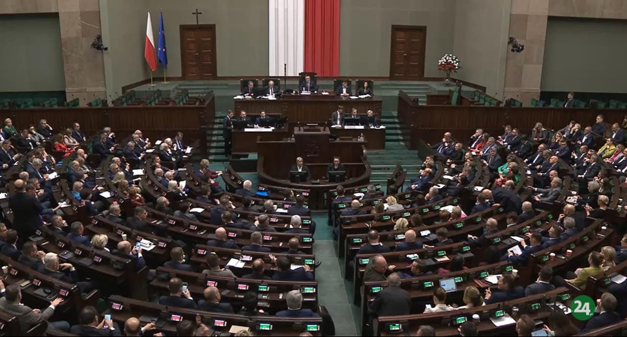 Drony i odkurzacze, czyli na co idą pieniądze z poselskich ryczałtów