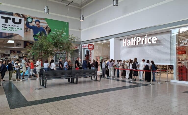 Drugi HalfPrice w Częstochowie otwarty w M1 – łowcy okazji mają nowy adres zakupowy