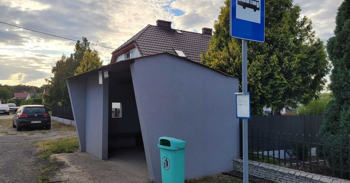 Dwa autobusy tygodniowo. Mieszkaniec skarży się na wykluczenie komunikacyjne