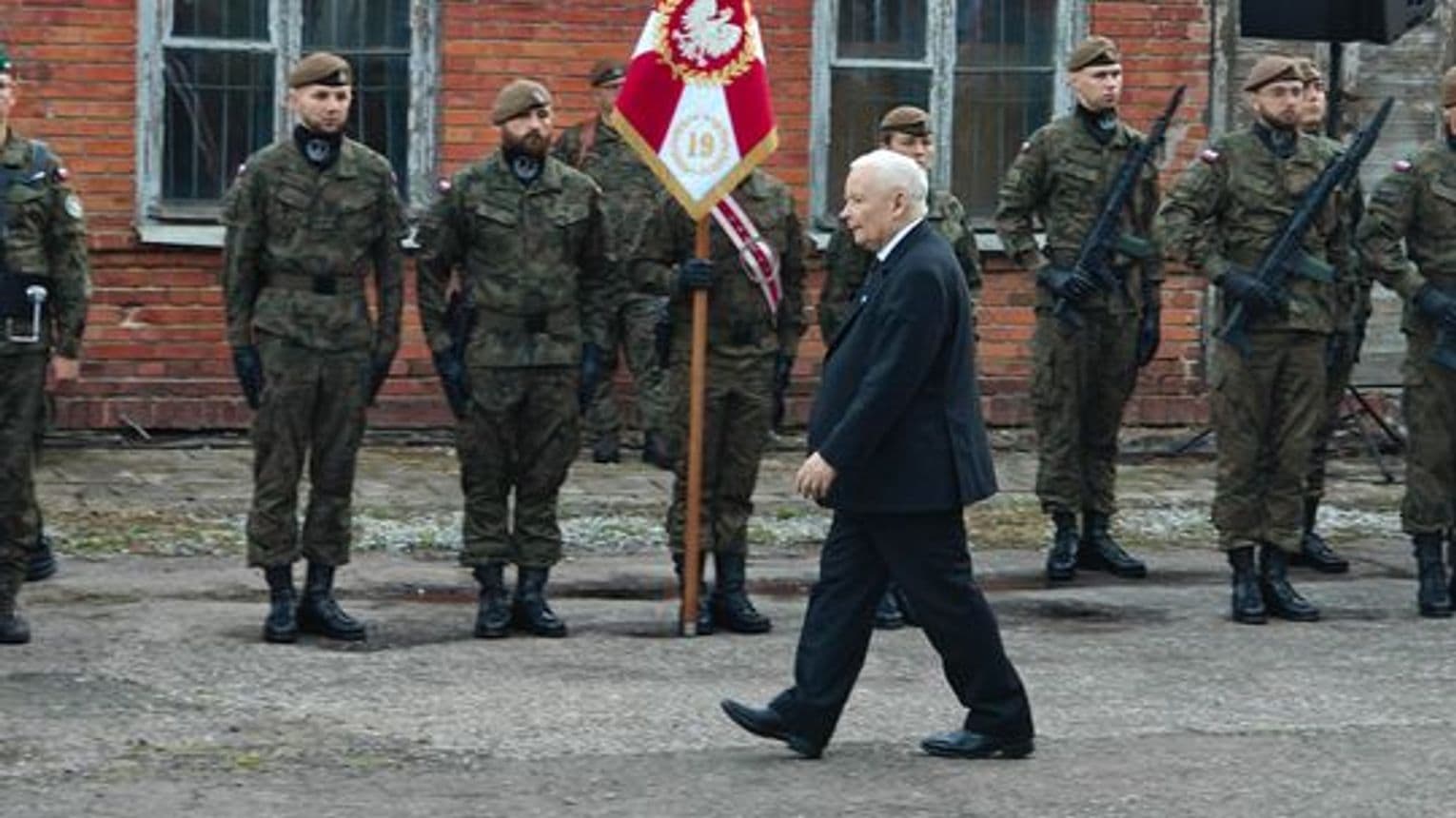 „Dzisiaj PiS ma twarz Brauna”. Kosiniak-Kamysz ostro odpowiada na wołyńskie ultimatum Kaczyńskiego