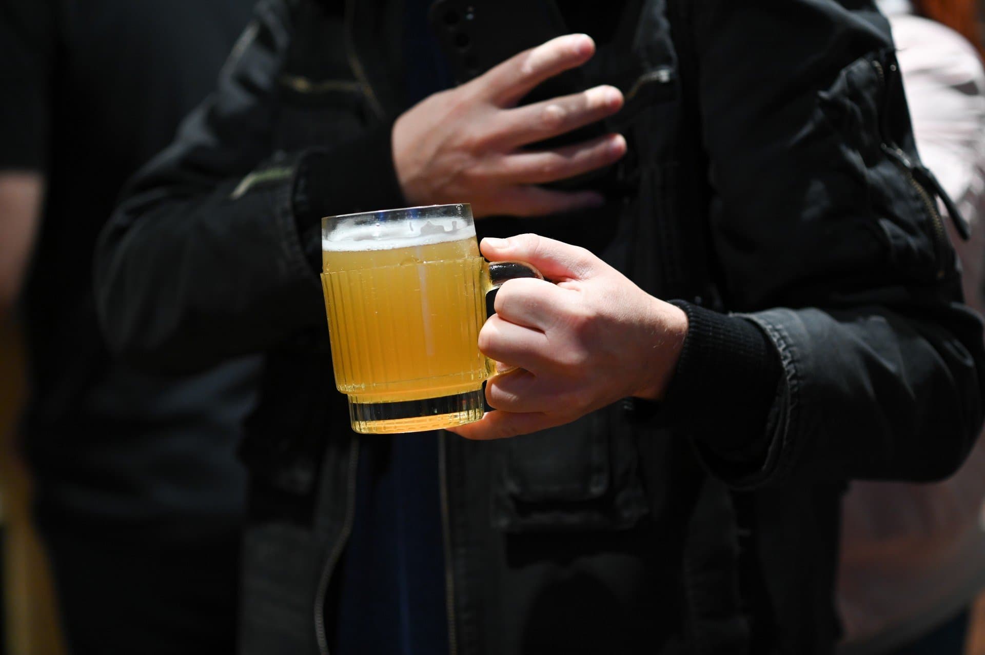 Efekty nocnej prohibicji. To oni zyskują na zakazie sprzedaży alkoholu