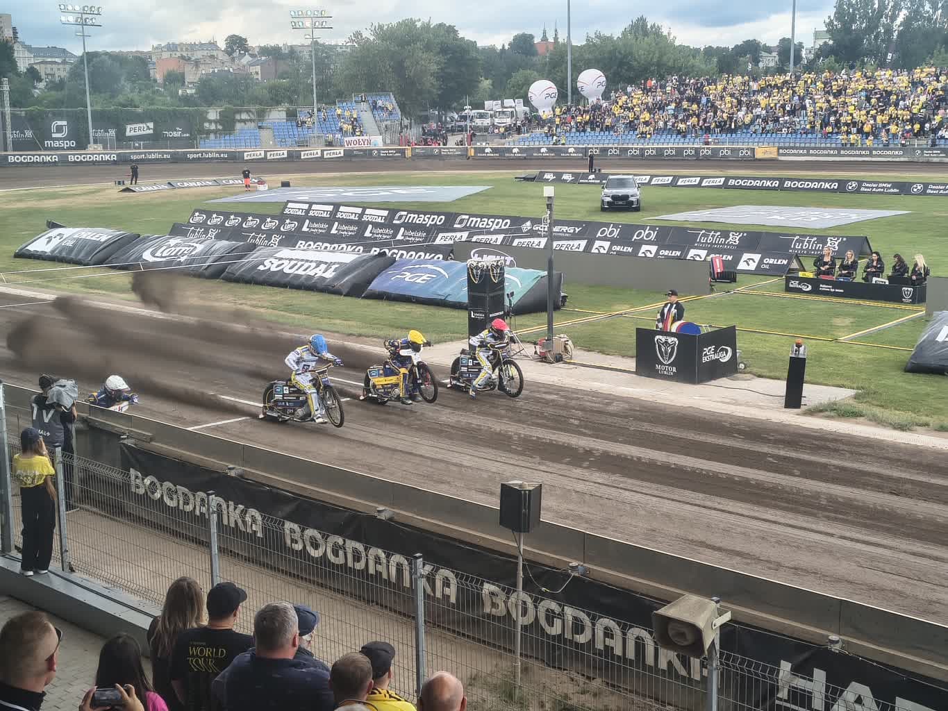 Faworyzowany Motor wyraźnie lepszy od Stali