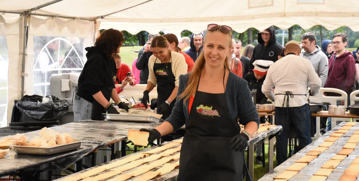 • Festiwal Truskawek Kaszubskich. Gigantyczna tarta i moc smakowitości