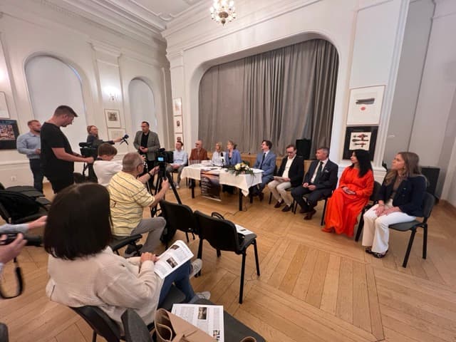 Filharmonia AUKSO wraca nad Wigry z rozmachem. Na konferencji prasowej o Jerzym Jaworowskim, finale z Kapelą ze Wsi Warszawa i wsparciu kultury