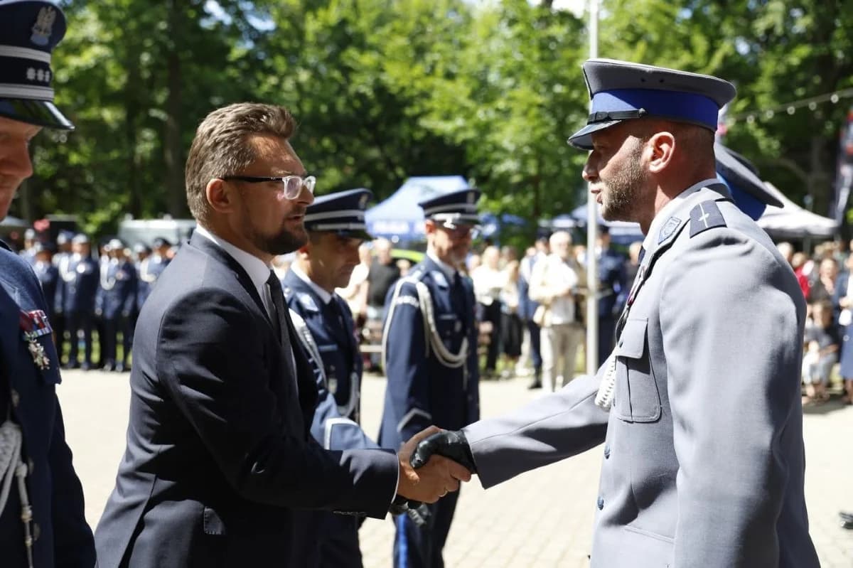 FOTO Uroczyste obchody Święta Policji w Katowicach. Były awanse i podziękowania