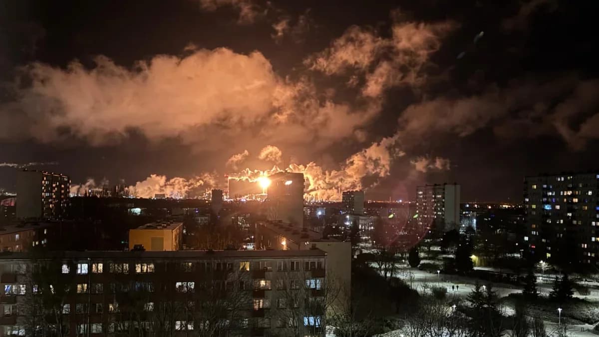 Gigantyczny płomień nad Orlenem. Koncern wydał ważny komunikat