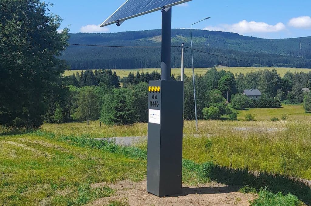 Gmina Bystrzyca Kłodzka otwarta dla amatorów rowerów elektrycznych. Zamontowano pierwsze stacje ładowania