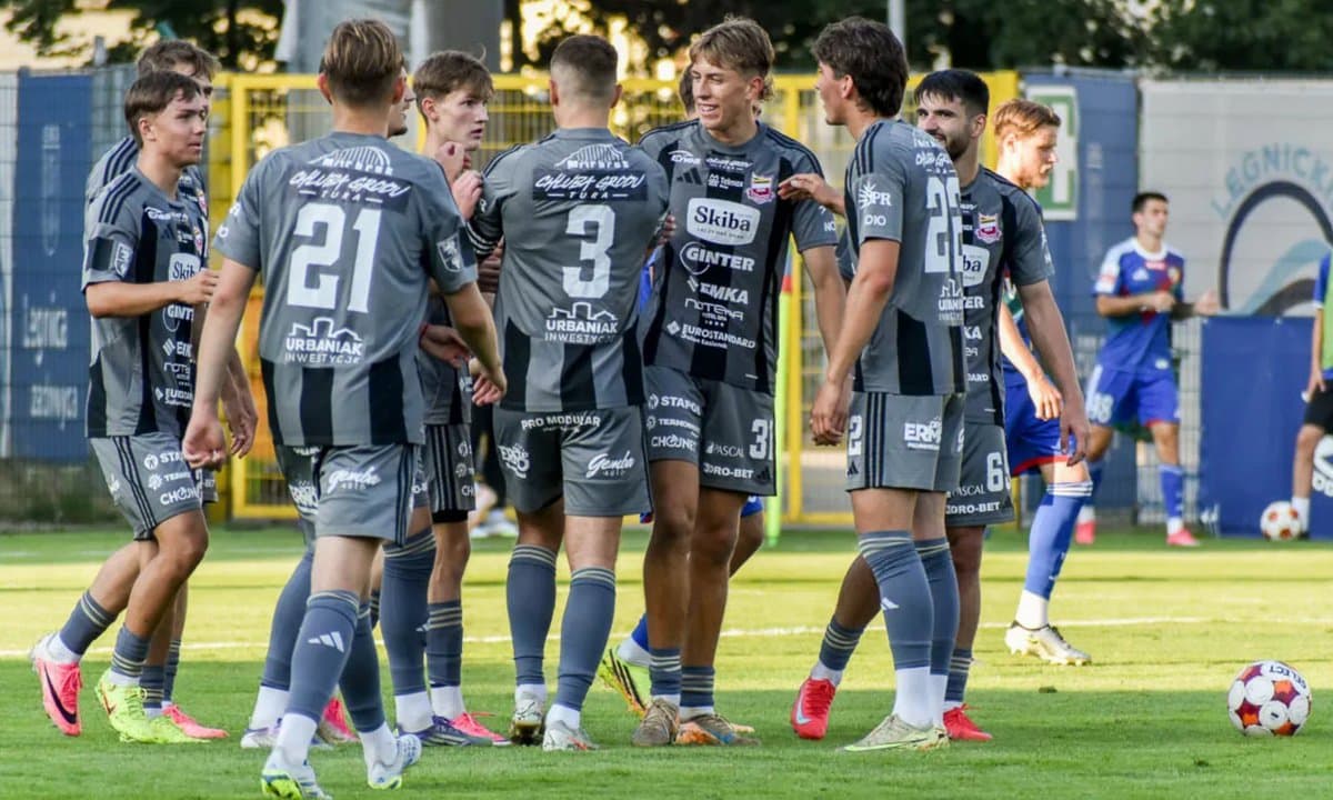 Gol w 135 min. rozstrzygnął maraton! Miedź Legnica wyrywała zwycięstwo Chojniczance