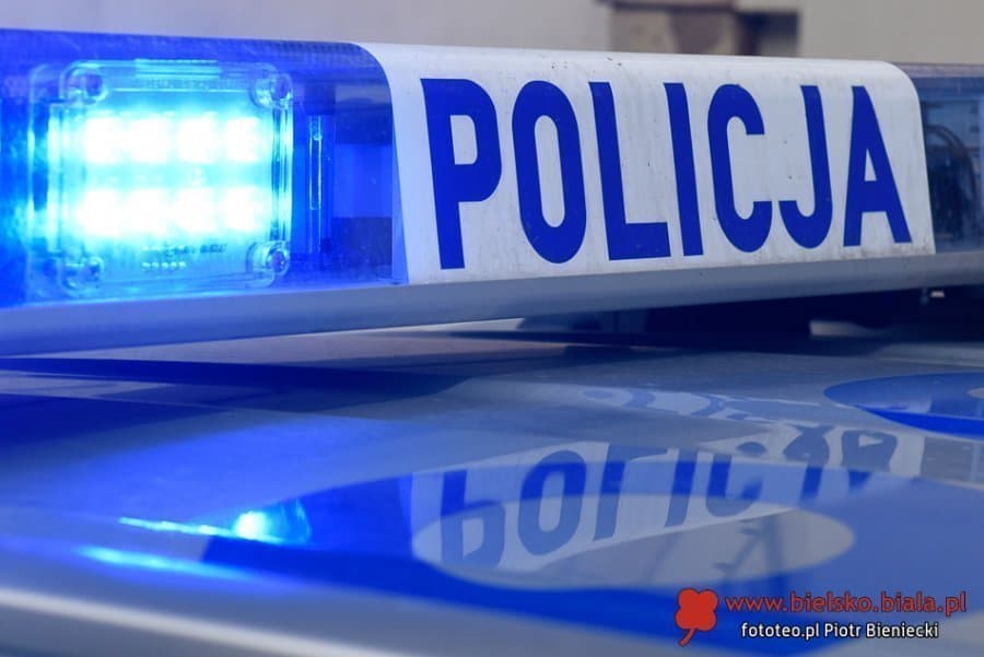 GORĄCY TEMAT Policja w bielskim zakładzie. Pijana prowadziła wózek widłowy, potem ruszyła na ulicę 7 8152