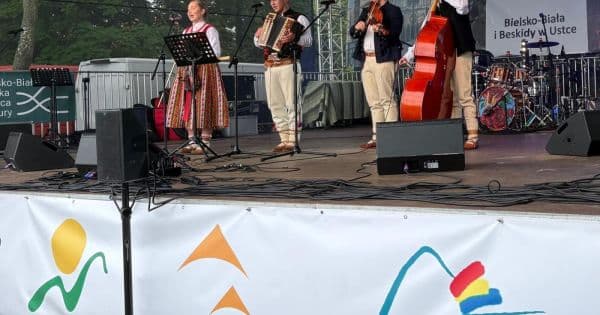 GÓRY NAD MORZEM! POWIAT ŻYWIECKI PROMOWAŁ BESKIDY W USTCE