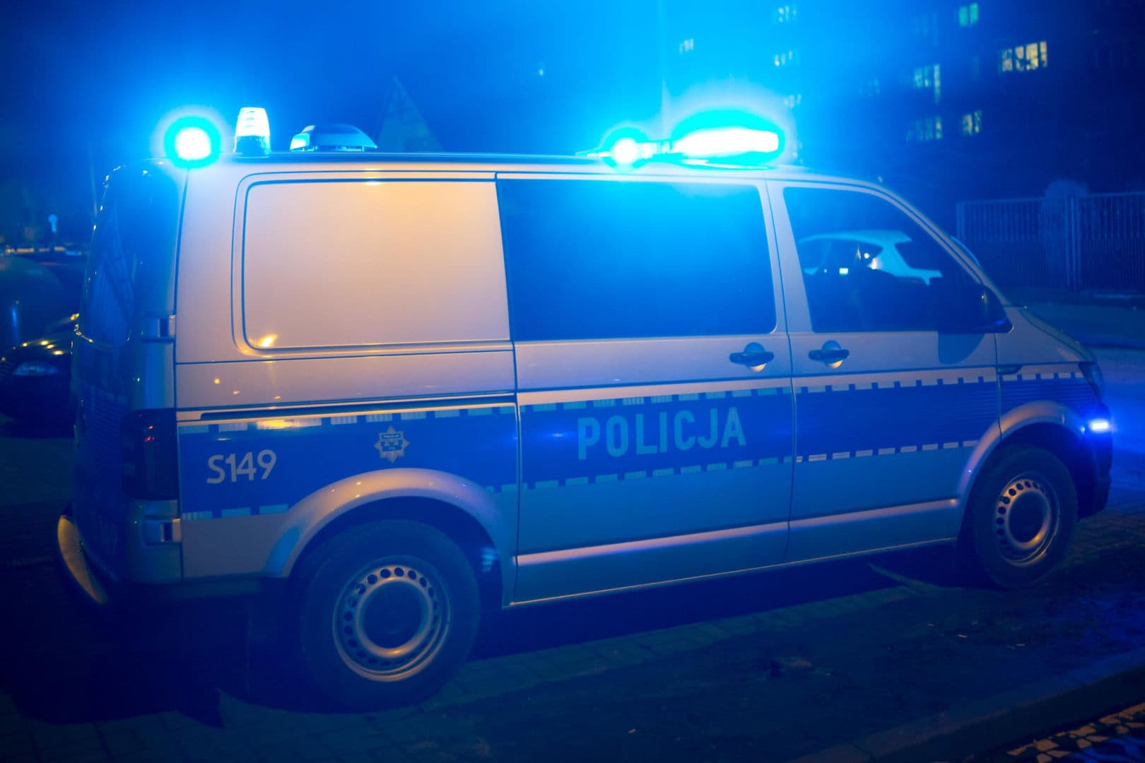 Groził żonie, że użyje kałasznikowa. Prokurator podjął decyzję w sprawie 35-latka