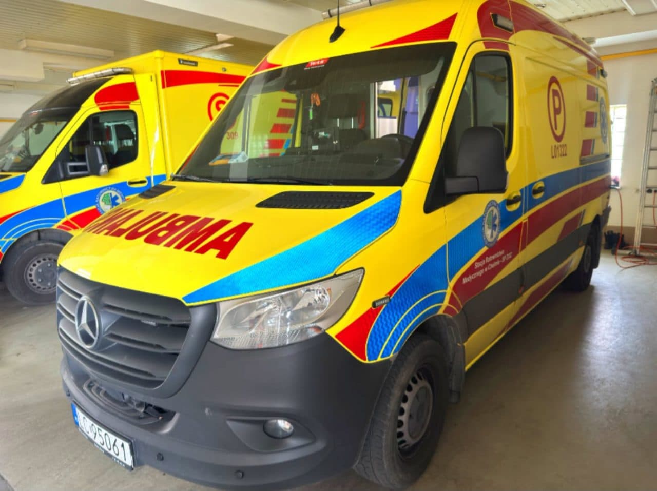 Groźne upadki i wypadek ze szlifierką. Cztery osoby trafiły do szpitali