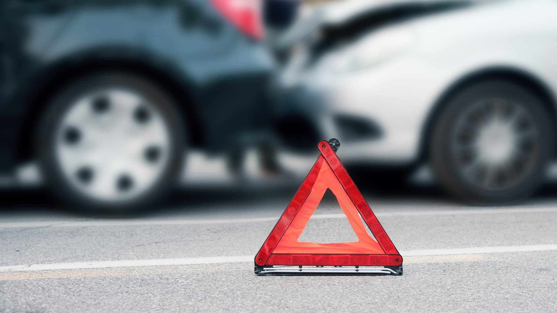 Groźny wypadek na S61 koło Stawisk. Ranna kobieta