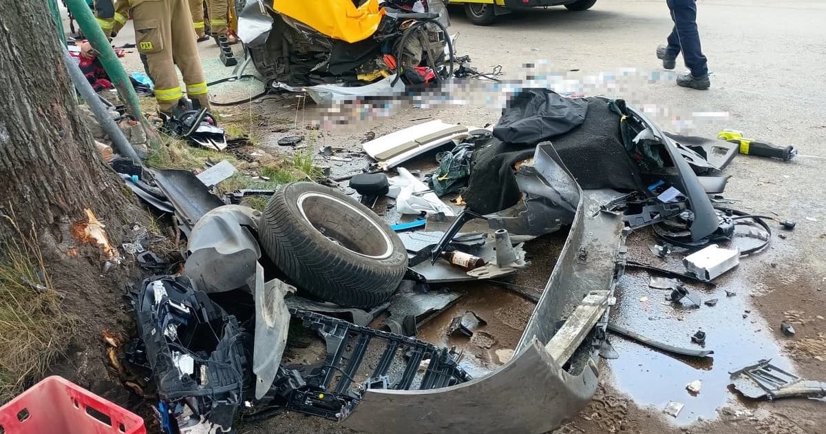 Groźny wypadek w Tąpkowicach. Dwie osoby w szpitalu