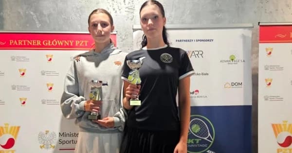 Hania Cisłak i Zuzia Krzysztoń w finale Advantage Cup w Bielsku-Białej