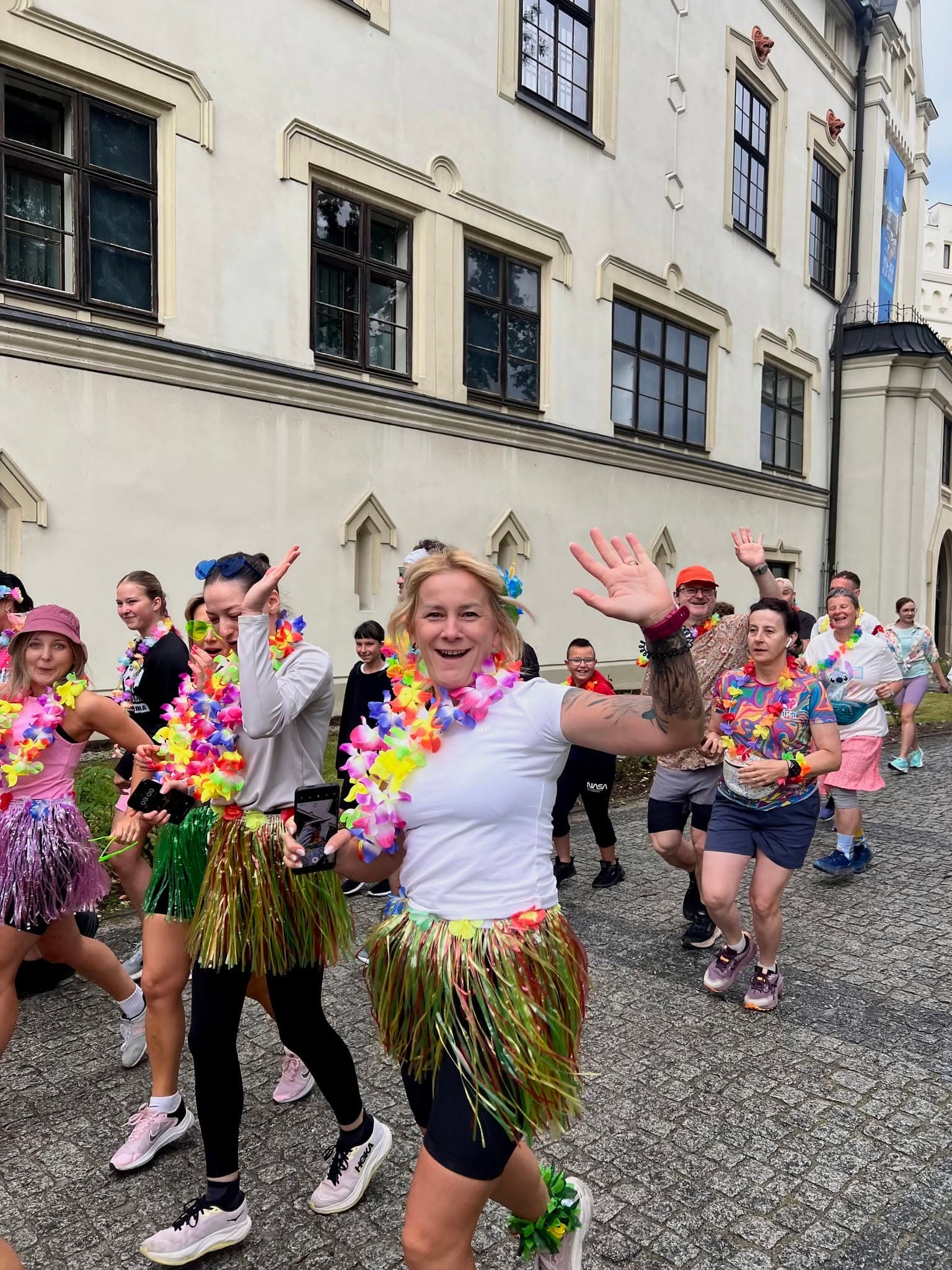 Hawajska fala zalała Żywiec! Tropikalna sobota w Parku Zamkowym