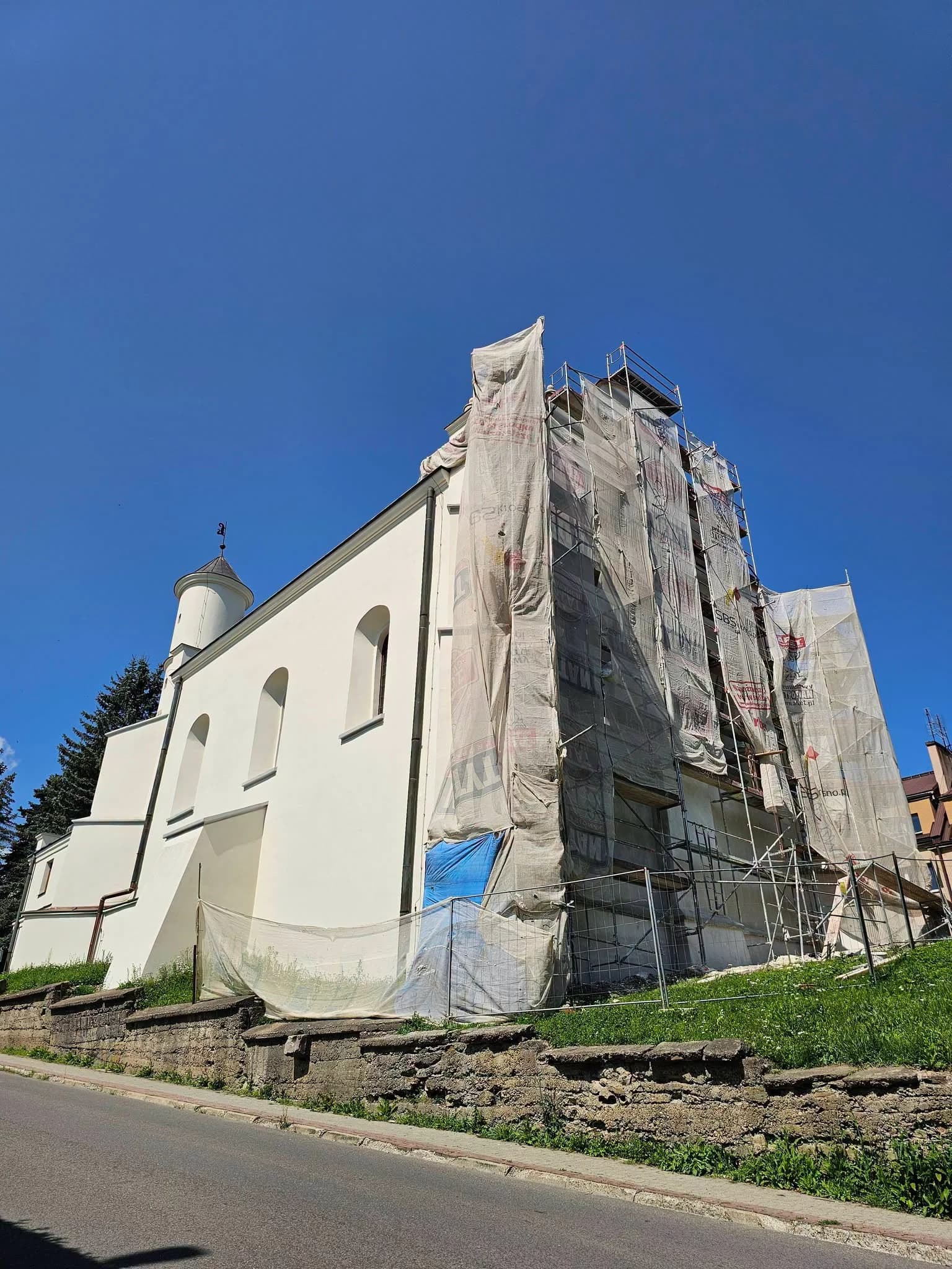 Historyczna perła regionu odzyskuje blask. Finał wielkiego remontu dawnej synagogi w Lesku