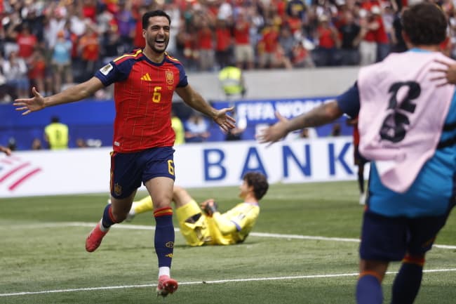 Hiszpania pokonała Belgię 2:1 (1:1) w meczu 1/4 finału piłkarskich mistrzostw świata, który odbył się w Inglewood pod Los Angeles. Decydującą bramkę zdobył w końcówce Mikel Merino. W półfinale zagra z Francją.