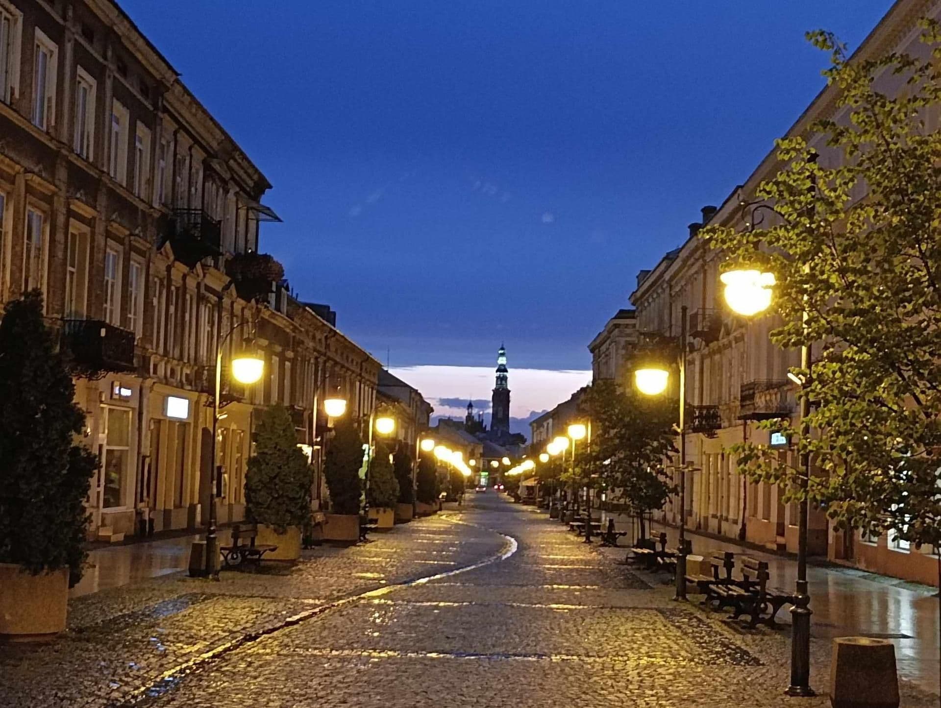 Ile osób mieszka i przebywa w Radomiu. Główny Urząd Statystyczny publikuje dane