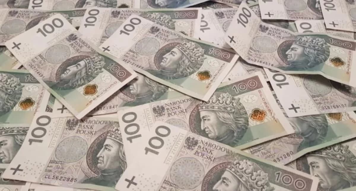 Ile zarobili radni i władze powiatu zambrowskiego? Zaglądamy do oświadczeń majątkowych za 2025 r. 3