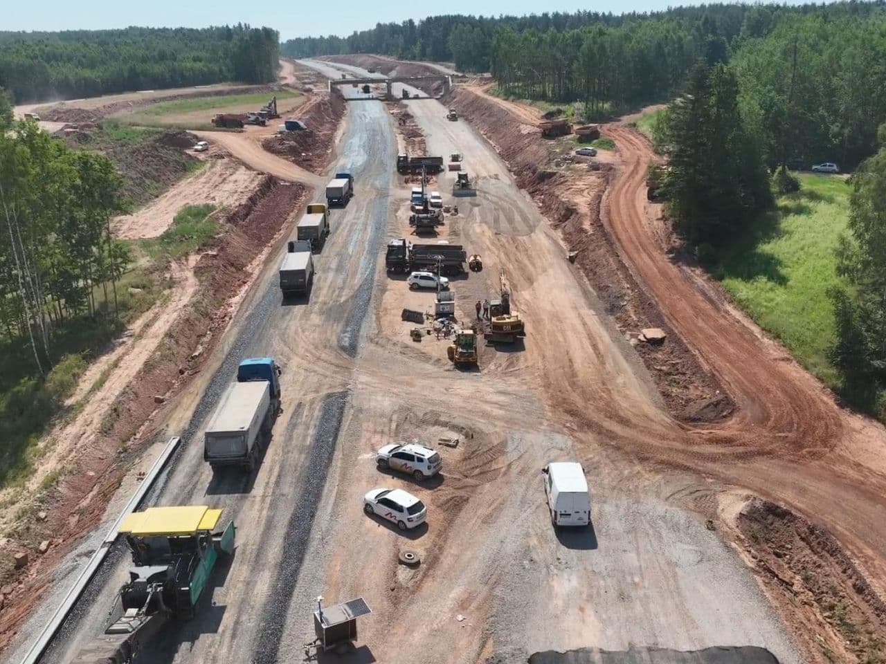 Inwestycje drogowe Droga ekspresowa S74 Mniów - Kielce rośnie w oczach