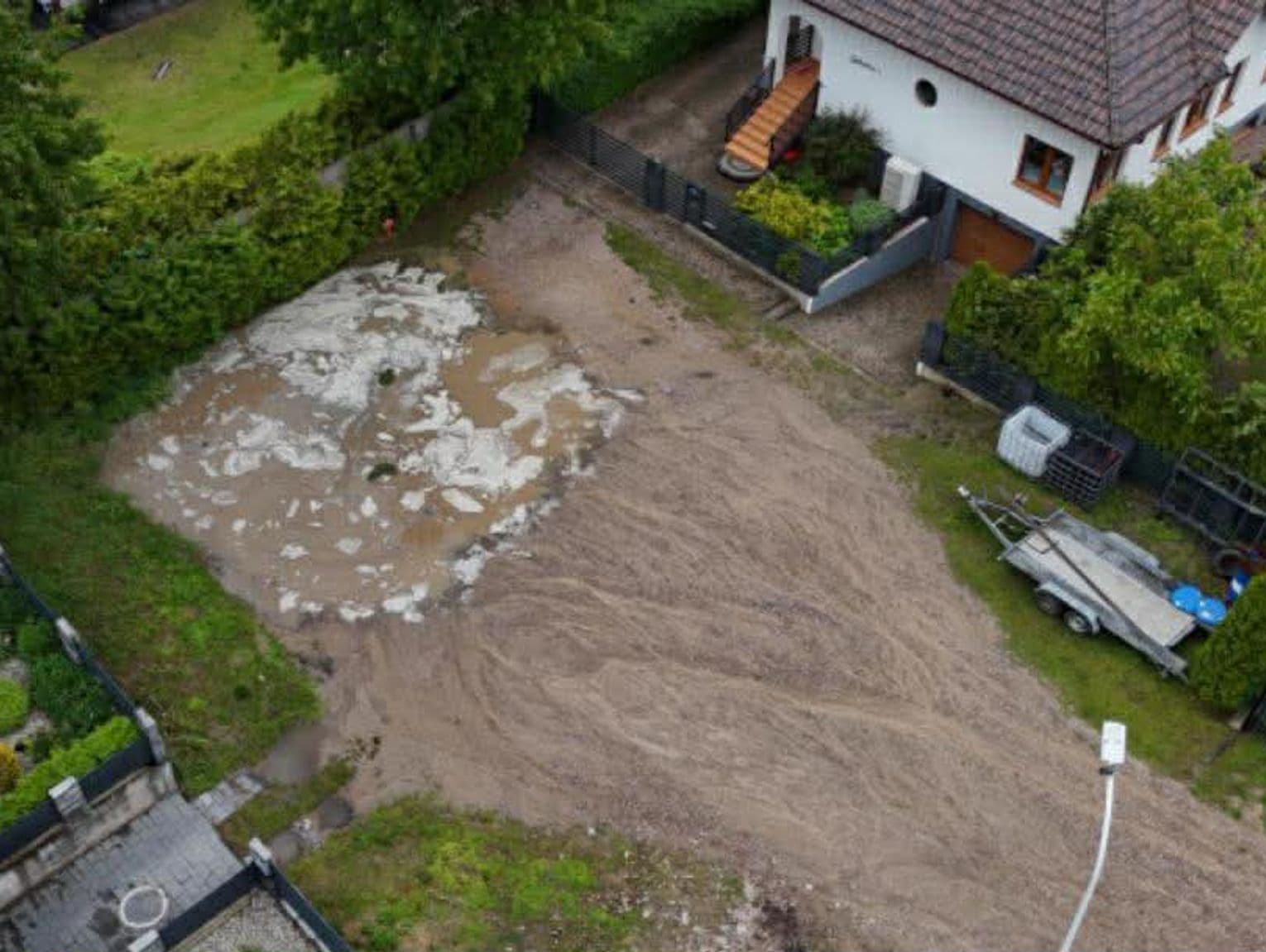 Inwestycyjne cięcia - zimny prysznic w Chojnicach. Mieszkańcy poczekają na remonty