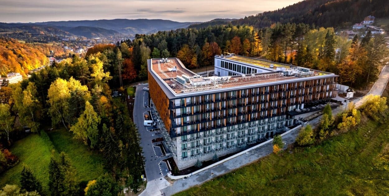 Jak wybrać hotel w górach na wakacyjny wyjazd?