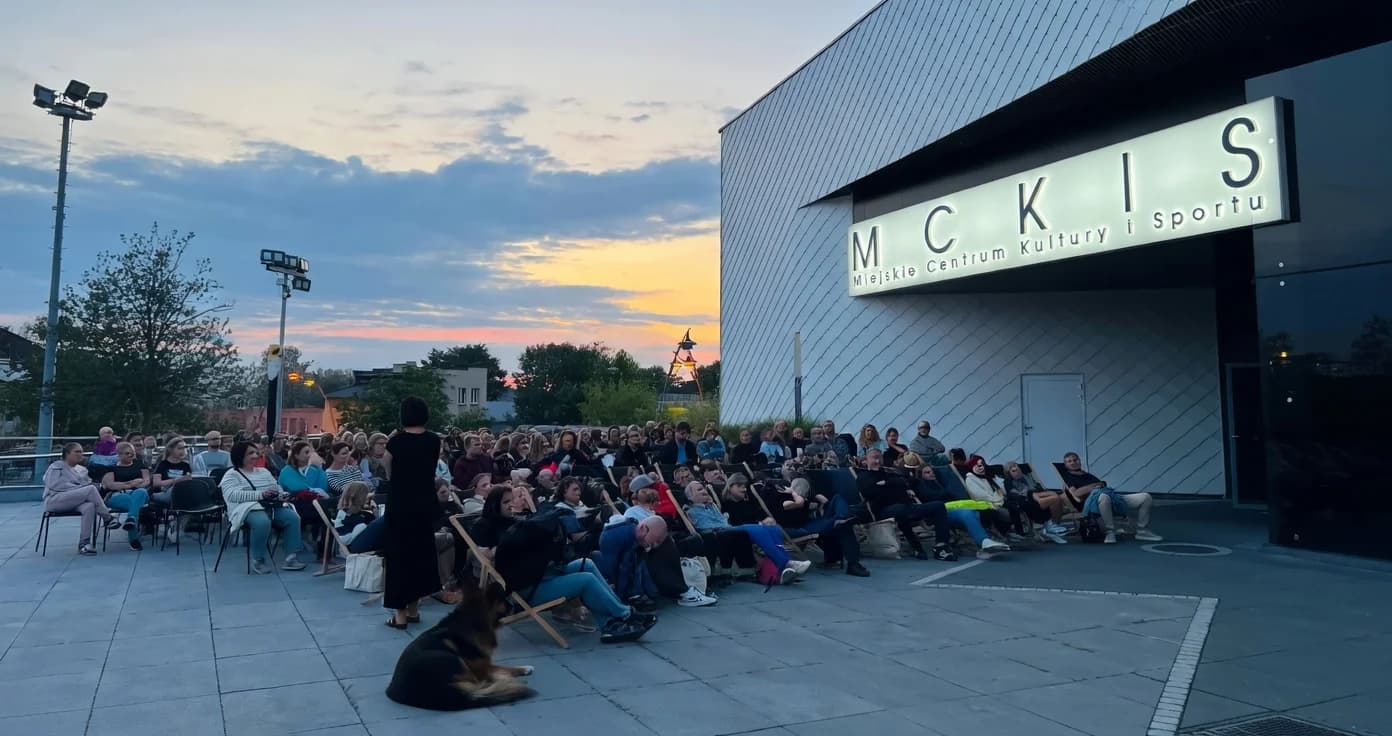Jaworzno: Bezpłatny rajd z nietoperzami, kino plenerowe i ognisko 27 lipca
