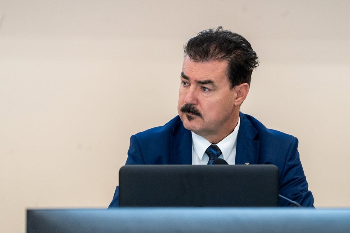 „Jestem teraz potrzebny rodzinie”. Wiesław Steinke złożył mandat