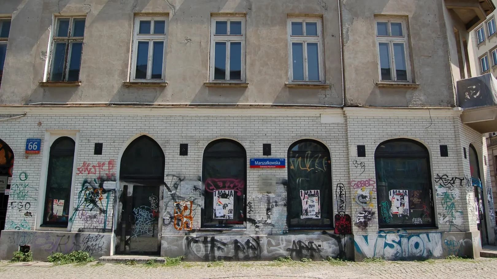 Kamienica w centrum awantury. "Procedura sprzedaży wstrzymana"