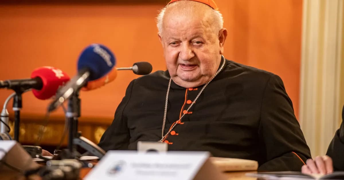 Kardynał Dziwisz na urlopie. Znów nie pojawił się w sądzie