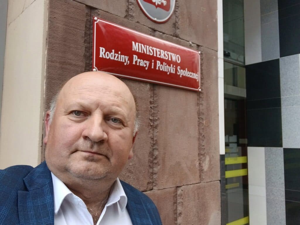 Karol Kossakowski, Dyrektor zambrowskiego PCPR, na czele resortowej grupy roboczej ds. zatrudnienia socjalnego