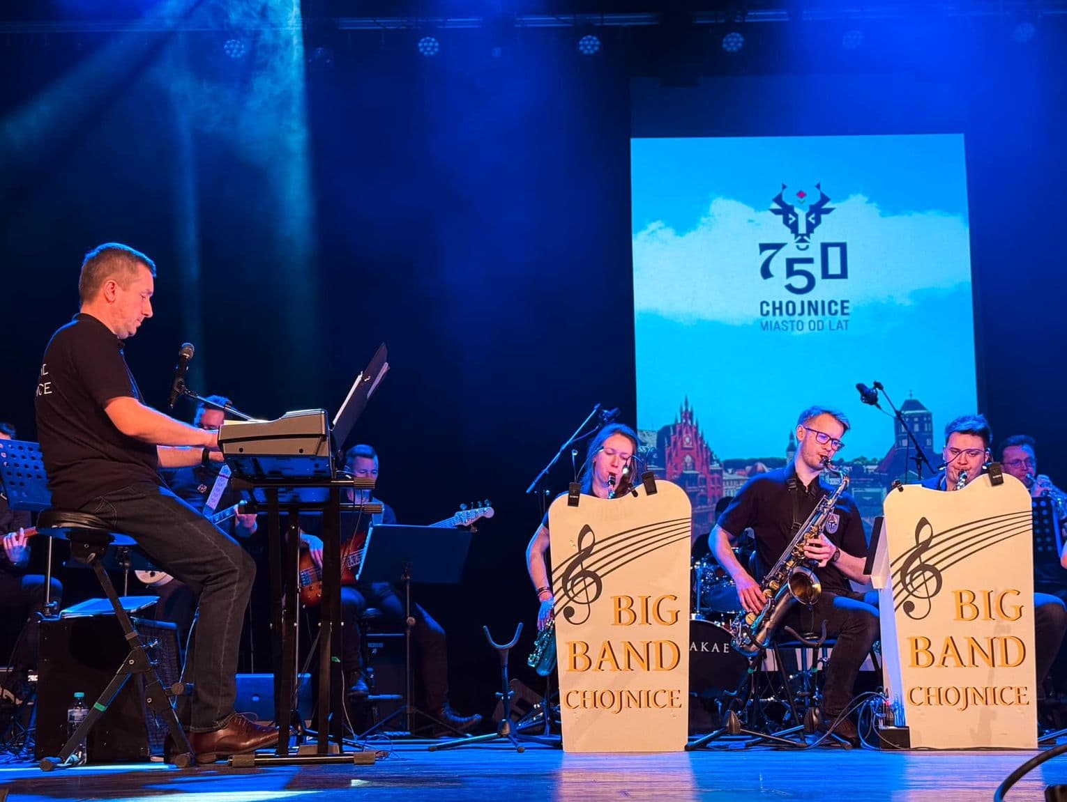 Kategorie artykułu: Chojnice BIG BAND Latynoskie rytmy, filmowe hity i polskie przeboje. Koncert Big Bandu Chojnice Data dodania artykułu: