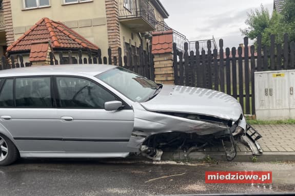 Kierowca BMW trzeźwieje w areszcie